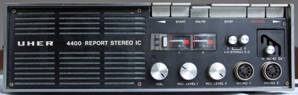4400 REPORT STEREO IC (02)